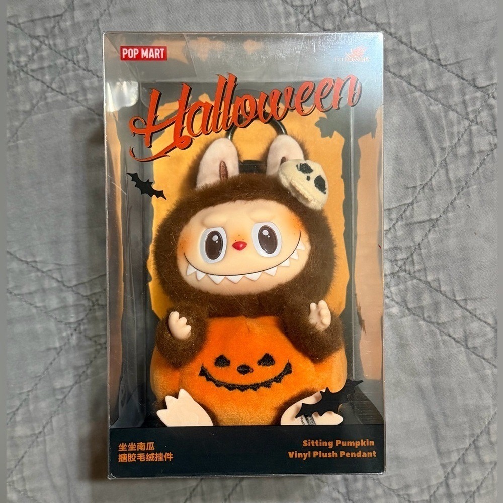 Labubu the Monsters POP MART Halloween Pumpkin Vinyl Plush Pendant Limited